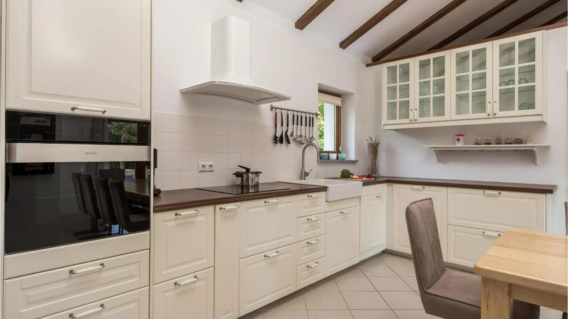Awesome Home In Gostinjac With Kitchen Casa vacanze